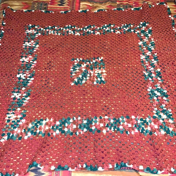 Handmade vintage crochet granny square Afghan blanket - Picture 2 of 5